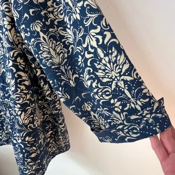 Catherines Womens Long Sleeve, Button-Down Tunic, Drk Blue/Tan Pattern, Size 3X - Picture 3 of 6